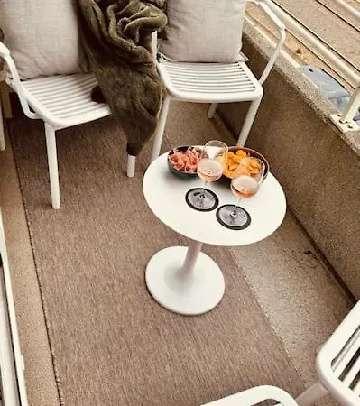 Julo Apartment *